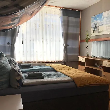 Homestay Alexandrinenstrasse In Warnemuende Rostock
