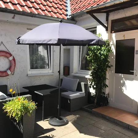 Alexandrinenstrasse In Warnemuende Homestay Rostock